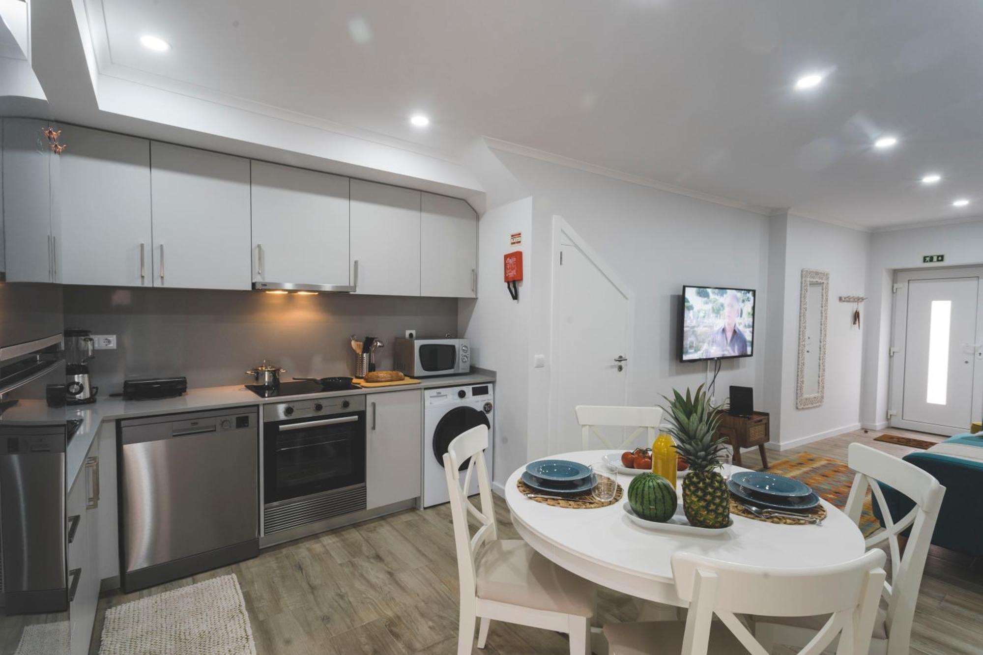 Apartment 100 - Point Break 12 Peniche